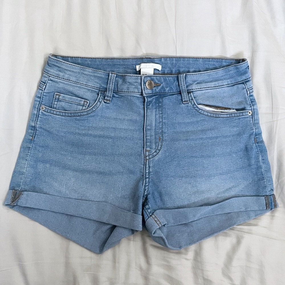 H&M Jean Cut Off Stretch Denim Shorts, Light Medium Blue, Size 8